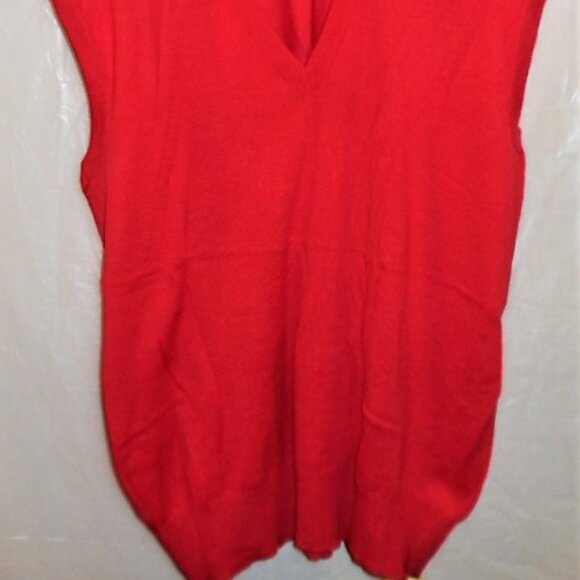 BALLANTYNE SWEATER 100% PURE WOOL  V NECK SLEEVE/LESS  NEW WITH TAG - Picture 2 of 3